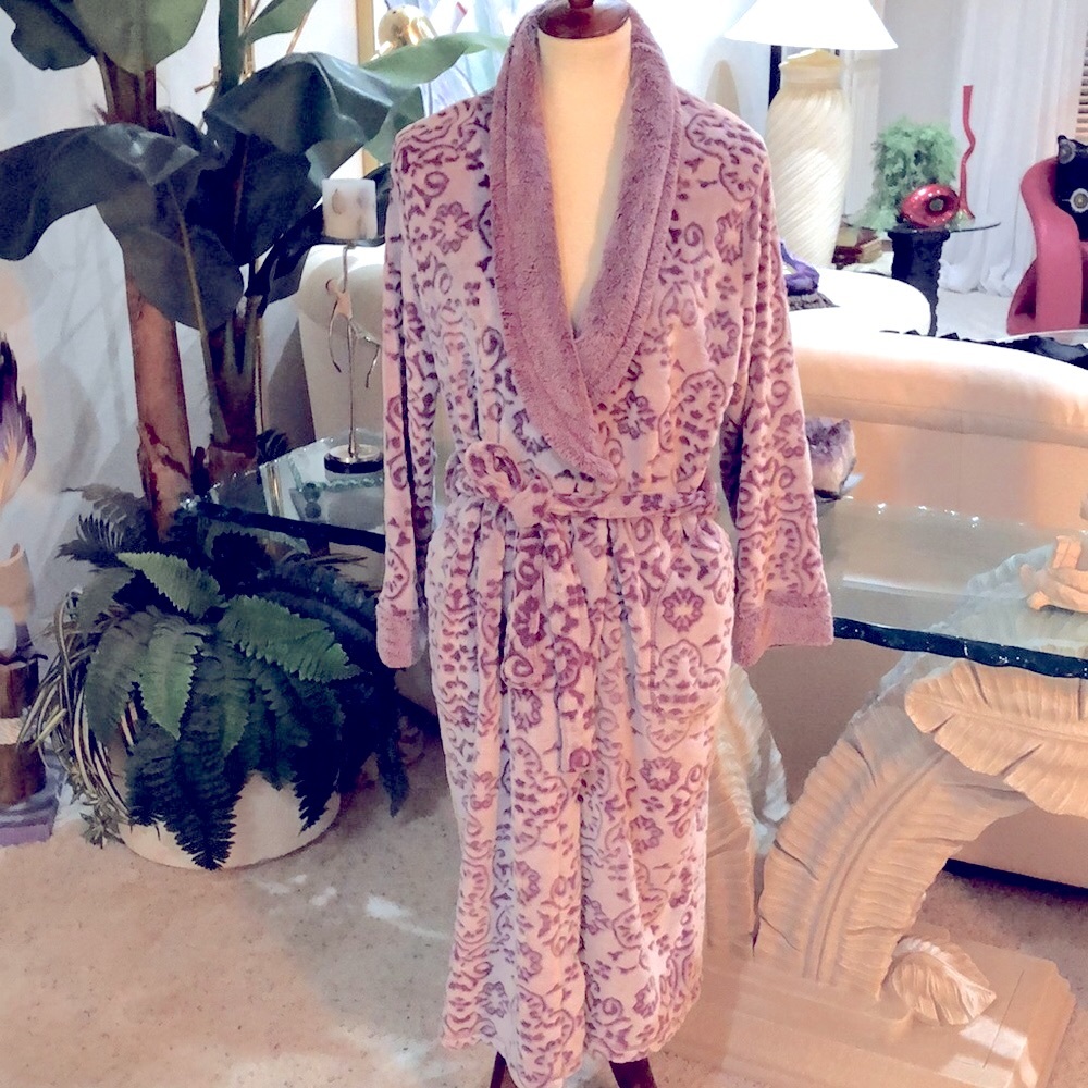 SZ M WOMEN’S ROBE. CROFT & BARROW EXCELLENT CONDITION LIKE NEW